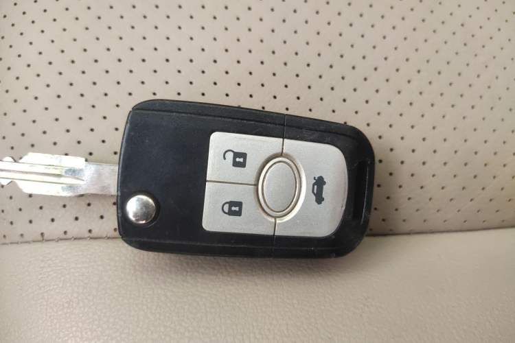 Used Buick Excelle 2013 1.5L Manual Luxury Model Vehicle Key