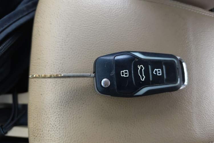 Used Buick Excelle 2013 1.5L Automatic Classic Model Vehicle Key