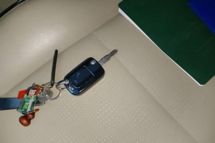 Used Buick Excelle 2013 1.5L Automatic Classic Model Vehicle Key