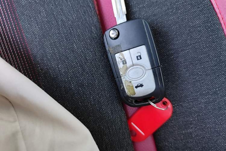 Used Buick Excelle 2013 1.5L Manual Classic Model Vehicle Key