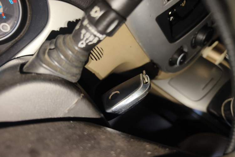 Used Buick Excelle 2013 1.5L Manual Classic Model Vehicle Key