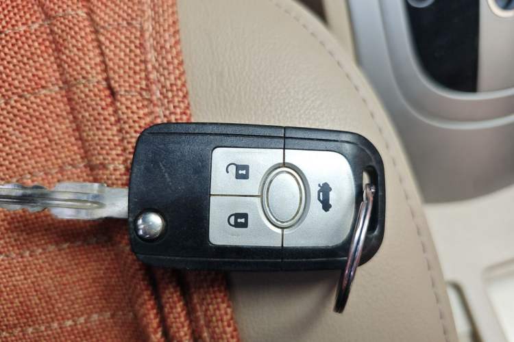 Used Buick Excelle 2013 1.5L Automatic Classic Model Vehicle Key