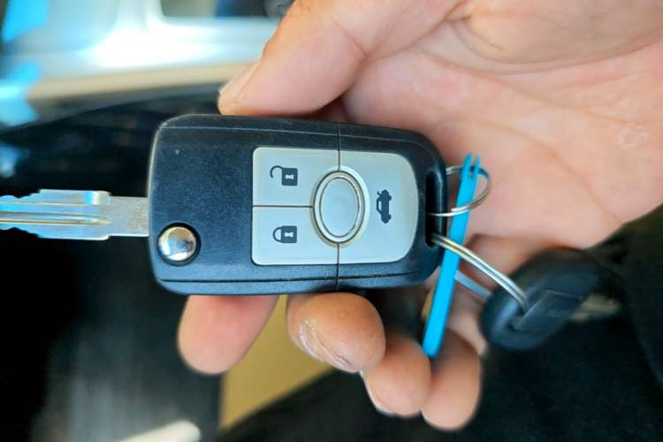 Used Buick Excelle 2013 1.5L Automatic Classic Model Vehicle Key