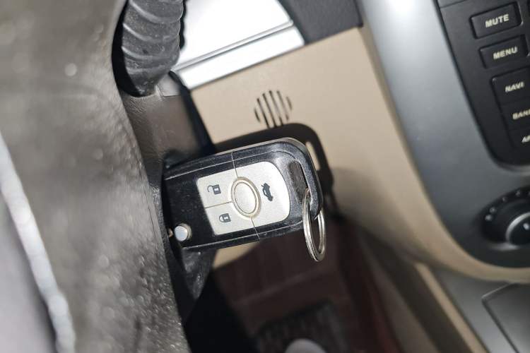 Used Buick Excelle 2013 1.5L Automatic Classic Model Vehicle Key