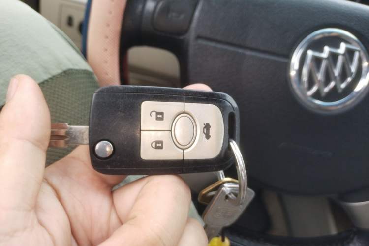 Used Buick Excelle 2013 1.5L Manual Classic Model Vehicle Key