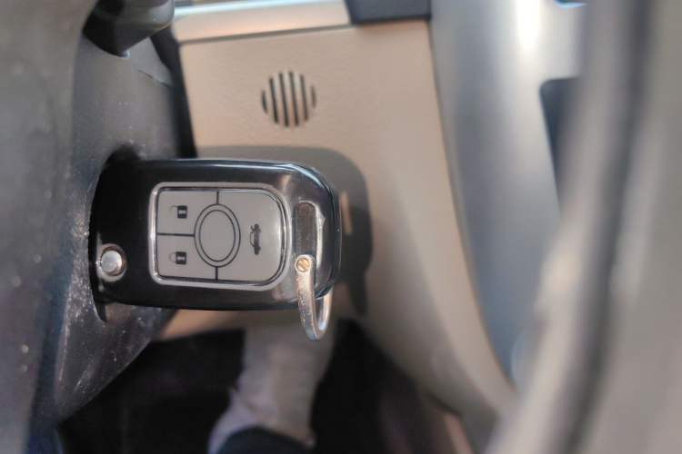Used Buick Excelle 2013 1.5L Automatic Classic Model Vehicle Key