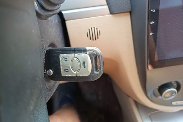 Used Buick Excelle 2013 1.5L Automatic Classic Model Vehicle Key