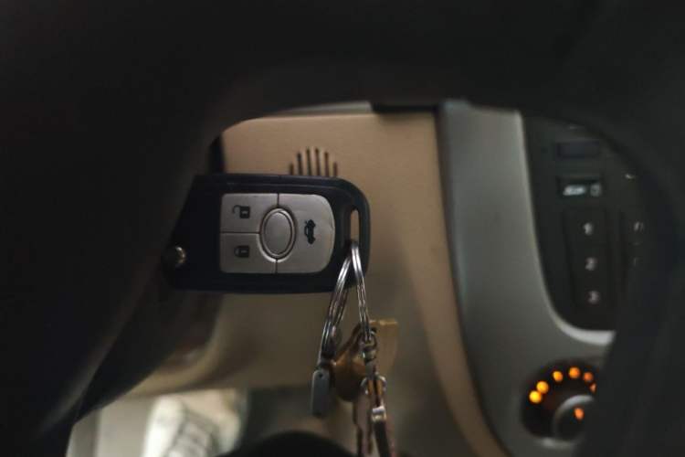 Used Buick Excelle 2013 1.5L Automatic Classic Model Vehicle Key