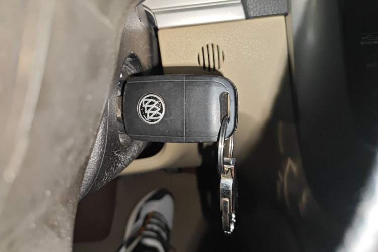 Used Buick Excelle 2013 1.5L Manual Classic Model Vehicle Key
