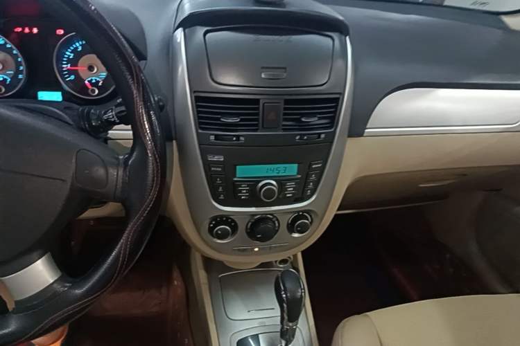 Used Buick Excelle 2013 1.5L Automatic Classic Model Audio And AC Panel