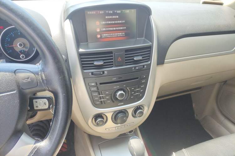 Used Buick Excelle 2013 1.5L Automatic Classic Model Audio And AC Panel