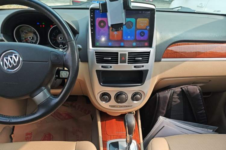 Used Buick Excelle 2013 1.5L Automatic Luxury Model Audio And AC Panel