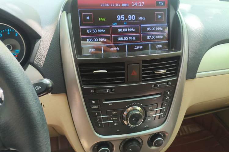 Used Buick Excelle 2013 1.5L Automatic Classic Model Audio And AC Panel