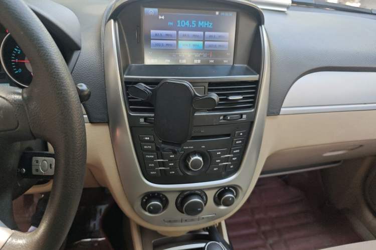 Used Buick Excelle 2013 1.5L Automatic Classic Model Audio And AC Panel