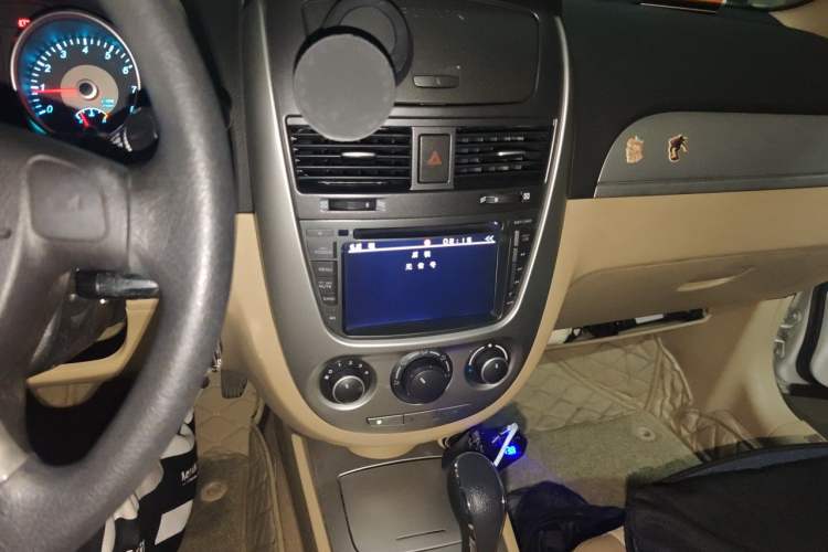 Used Buick Excelle 2013 1.5L Automatic Classic Model Audio And AC Panel