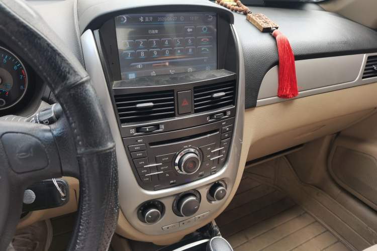 Used Buick Excelle 2013 1.5L Automatic Classic Model Audio And AC Panel