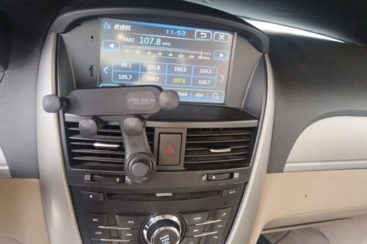 Used Buick Excelle 2013 1.5L Automatic Classic Model Audio And AC Panel