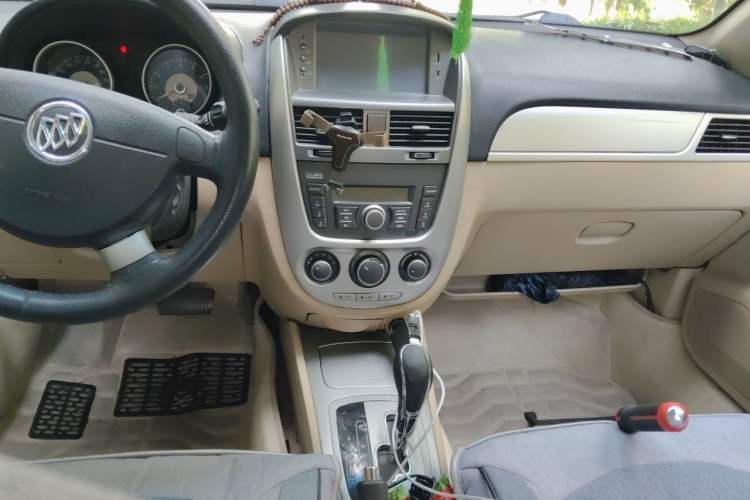 Used Buick Excelle 2013 1.5L Automatic Classic Model Audio And AC Panel
