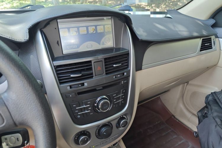 Used Buick Excelle 2013 1.5L Automatic Classic Model Audio And AC Panel