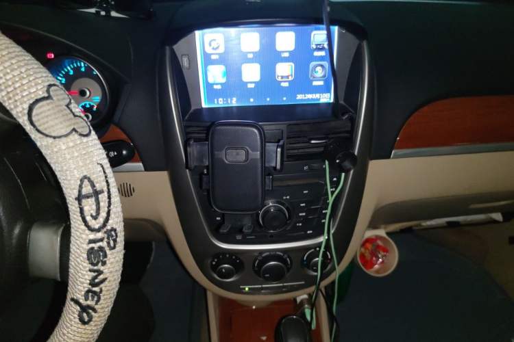 Used Buick Excelle 2013 1.5L Automatic Luxury Model Audio And AC Panel