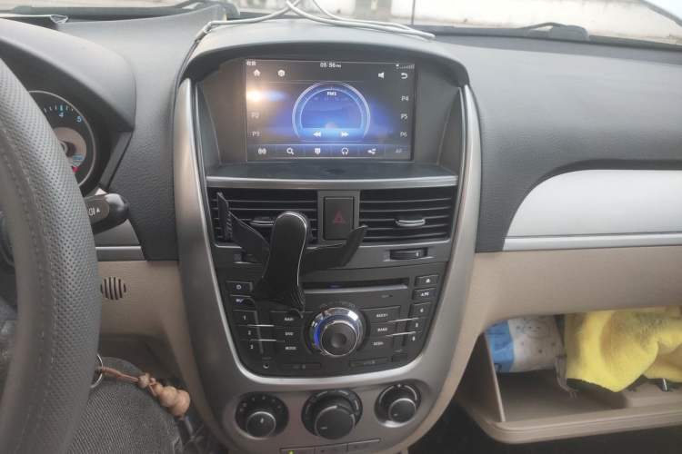 Used Buick Excelle 2013 1.5L Automatic Classic Model Audio And AC Panel