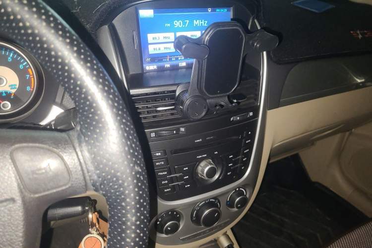 Used Buick Excelle 2013 1.5L Manual Classic Model Audio And AC Panel