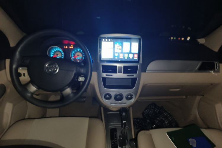 Used Buick Excelle 2013 1.5L Automatic Classic Model Center Console