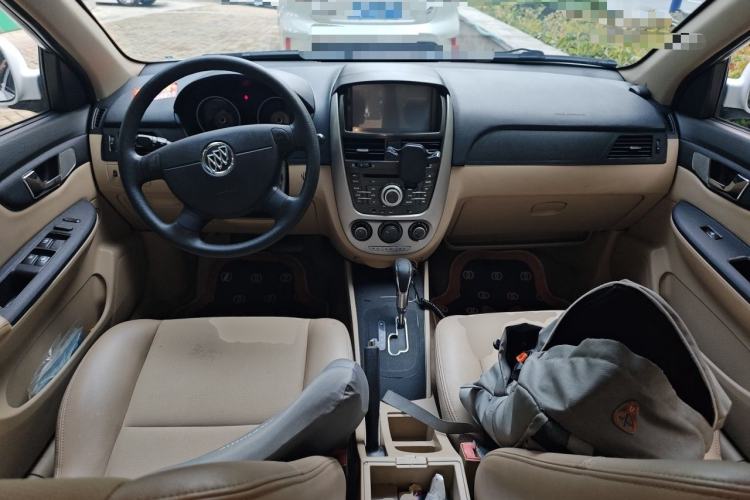 Used Buick Excelle 2013 1.5L Automatic Classic Model Center Console