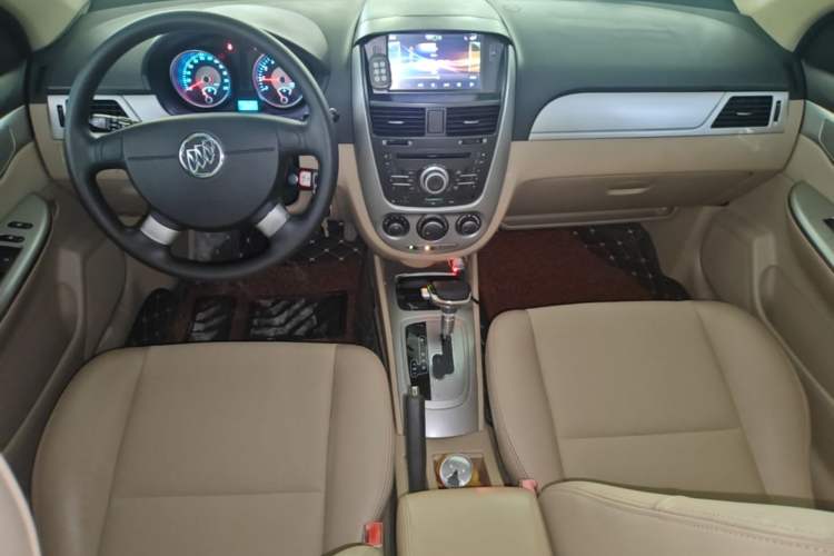 Used Buick Excelle 2013 1.5L Automatic Classic Model Center Console
