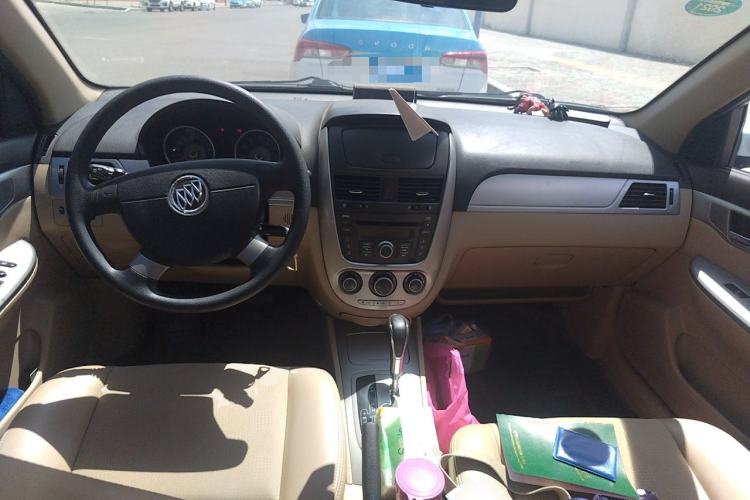 Used Buick Excelle 2013 1.5L Automatic Classic Model Center Console