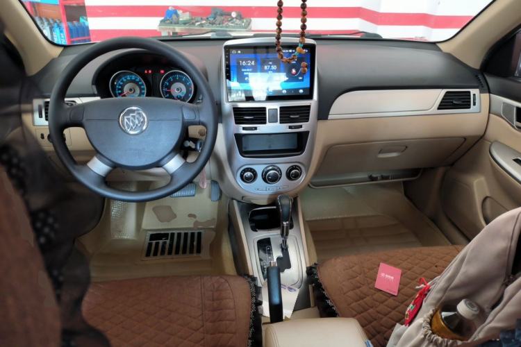 Used Buick Excelle 2013 1.5L Automatic Classic Model Center Console