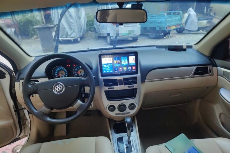 Used Buick Excelle 2013 1.5L Automatic Classic Model Center Console