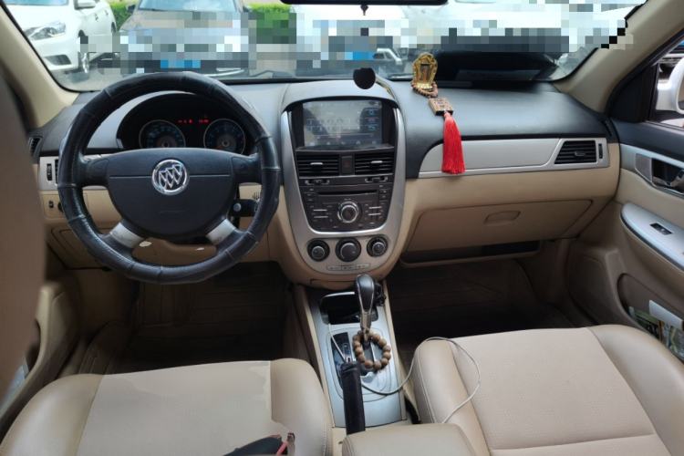 Used Buick Excelle 2013 1.5L Automatic Classic Model Center Console