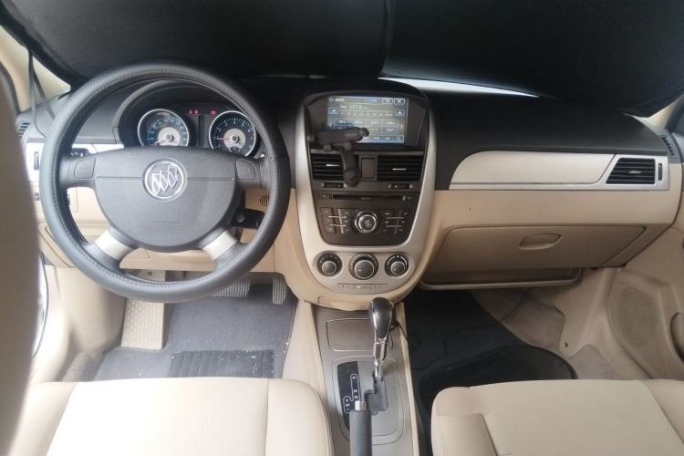 Used Buick Excelle 2013 1.5L Automatic Classic Model Center Console