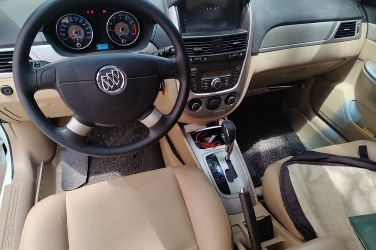 Used Buick Excelle 2013 1.5L Automatic Classic Model Center Console