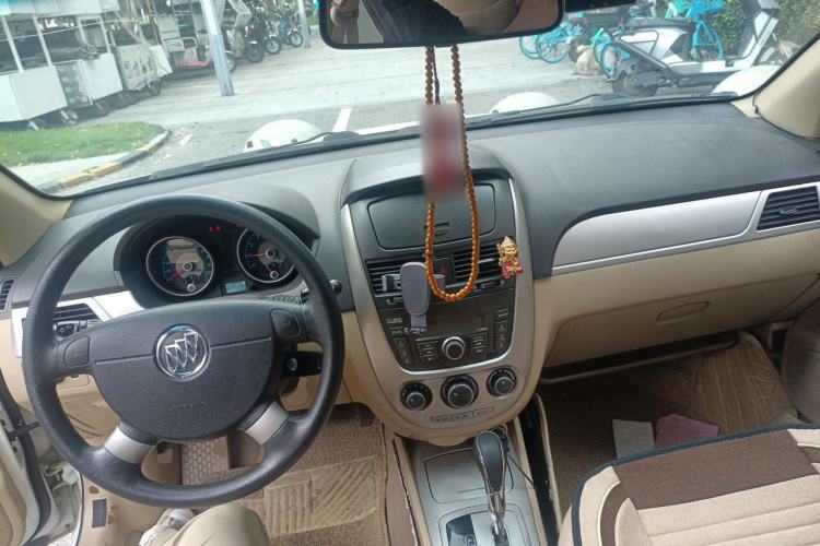 Used Buick Excelle 2013 1.5L Automatic Classic Model Center Console
