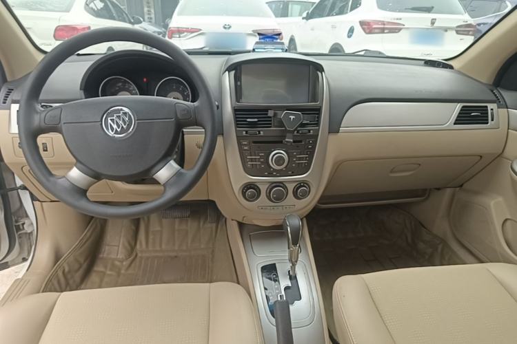 Used Buick Excelle 2013 1.5L Automatic Classic Model Center Console