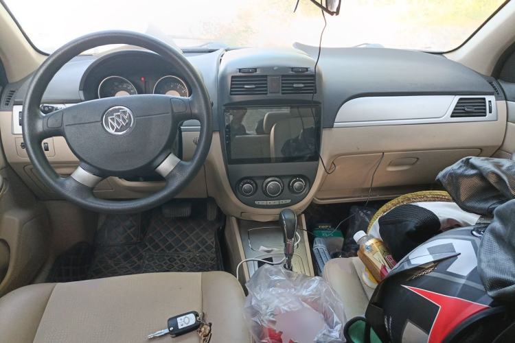 Used Buick Excelle 2013 1.5L Automatic Classic Model Center Console