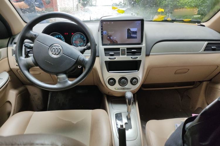 Used Buick Excelle 2013 1.5L Automatic Classic Model Center Console