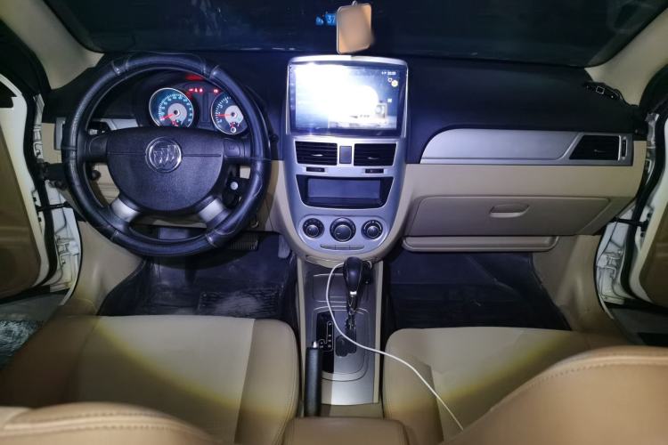 Used Buick Excelle 2013 1.5L Automatic Classic Model Center Console