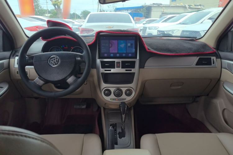 Used Buick Excelle 2013 1.5L Automatic Classic Model Center Console