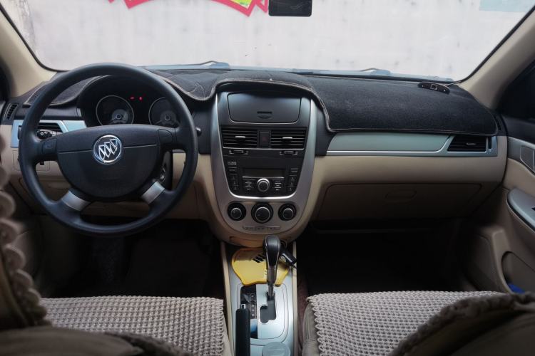 Used Buick Excelle 2013 1.5L Automatic Classic Model Center Console