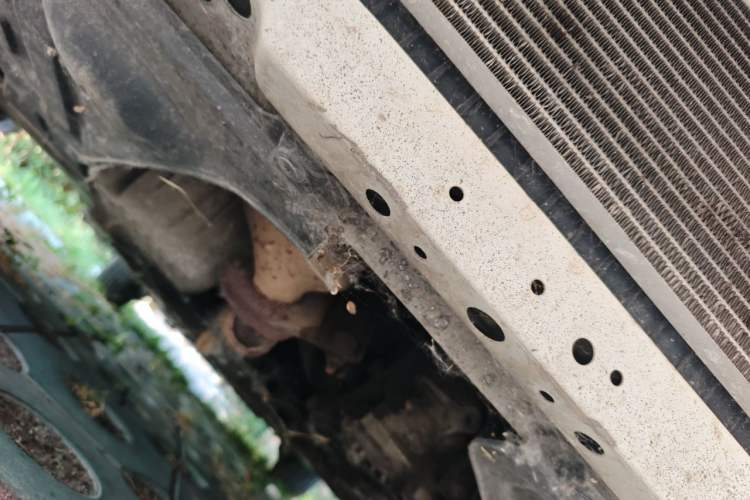 Used Buick Excelle 2013 1.5L Automatic Classic Model Chassis Front