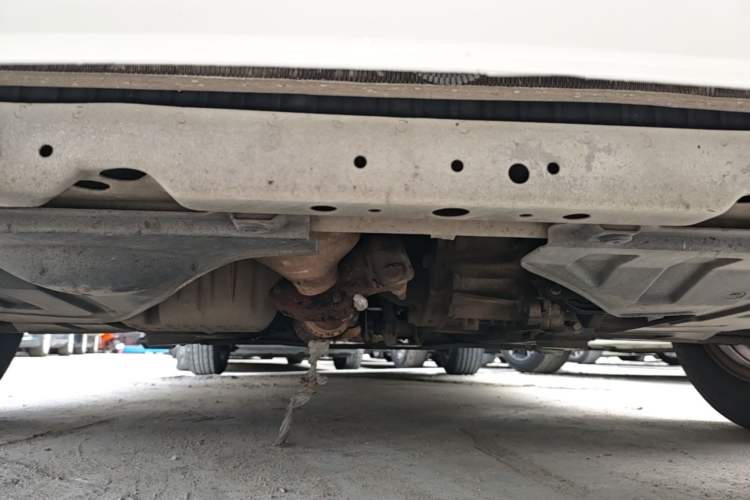 Used Buick Excelle 2013 1.5L Automatic Classic Model Chassis Front