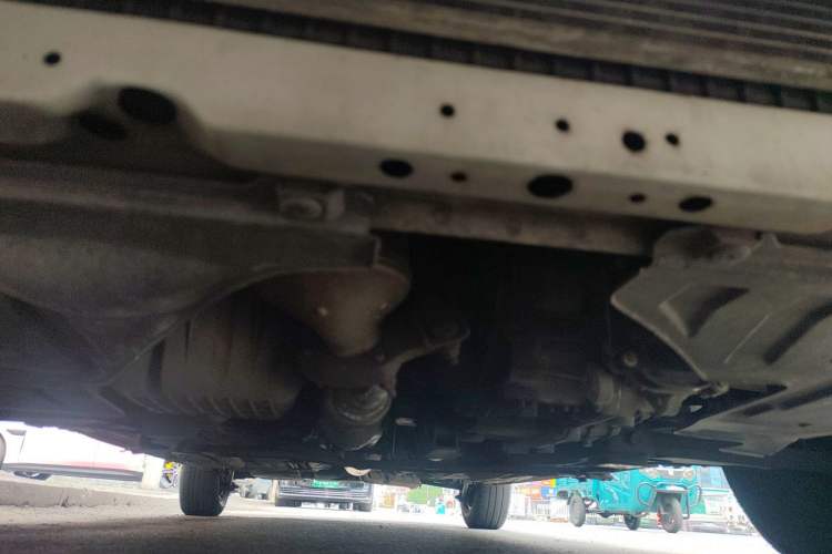 Used Buick Excelle 2013 1.5L Automatic Classic Model Chassis Front
