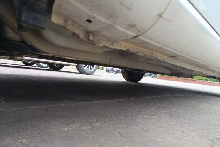 Used Buick Excelle 2013 1.5L Automatic Classic Model Chassis Front Left