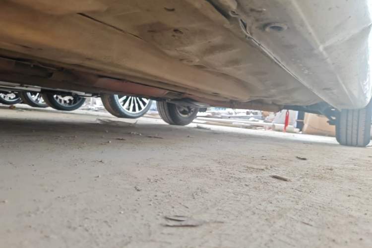 Used Buick Excelle 2013 1.5L Automatic Classic Model Chassis Front Left