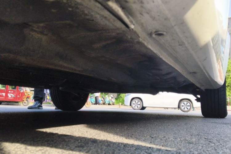 Used Buick Excelle 2013 1.5L Automatic Classic Model Chassis Front Left