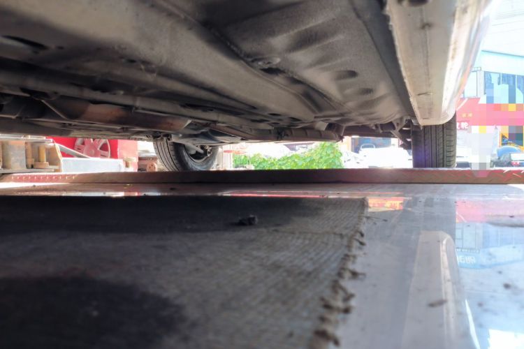 Used Buick Excelle 2013 1.5L Automatic Classic Model Chassis Front Left