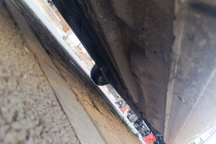 Used Buick Excelle 2013 1.5L Automatic Classic Model Chassis Front Left
